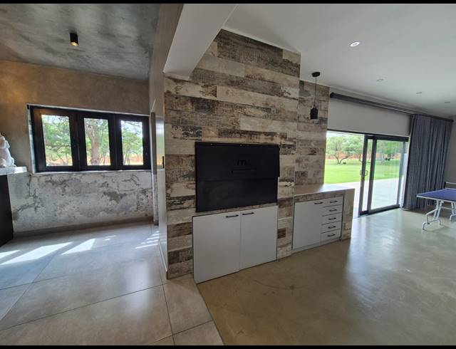 7 BEDROOM FREESTANDING FOR SALE IN WIGWAM